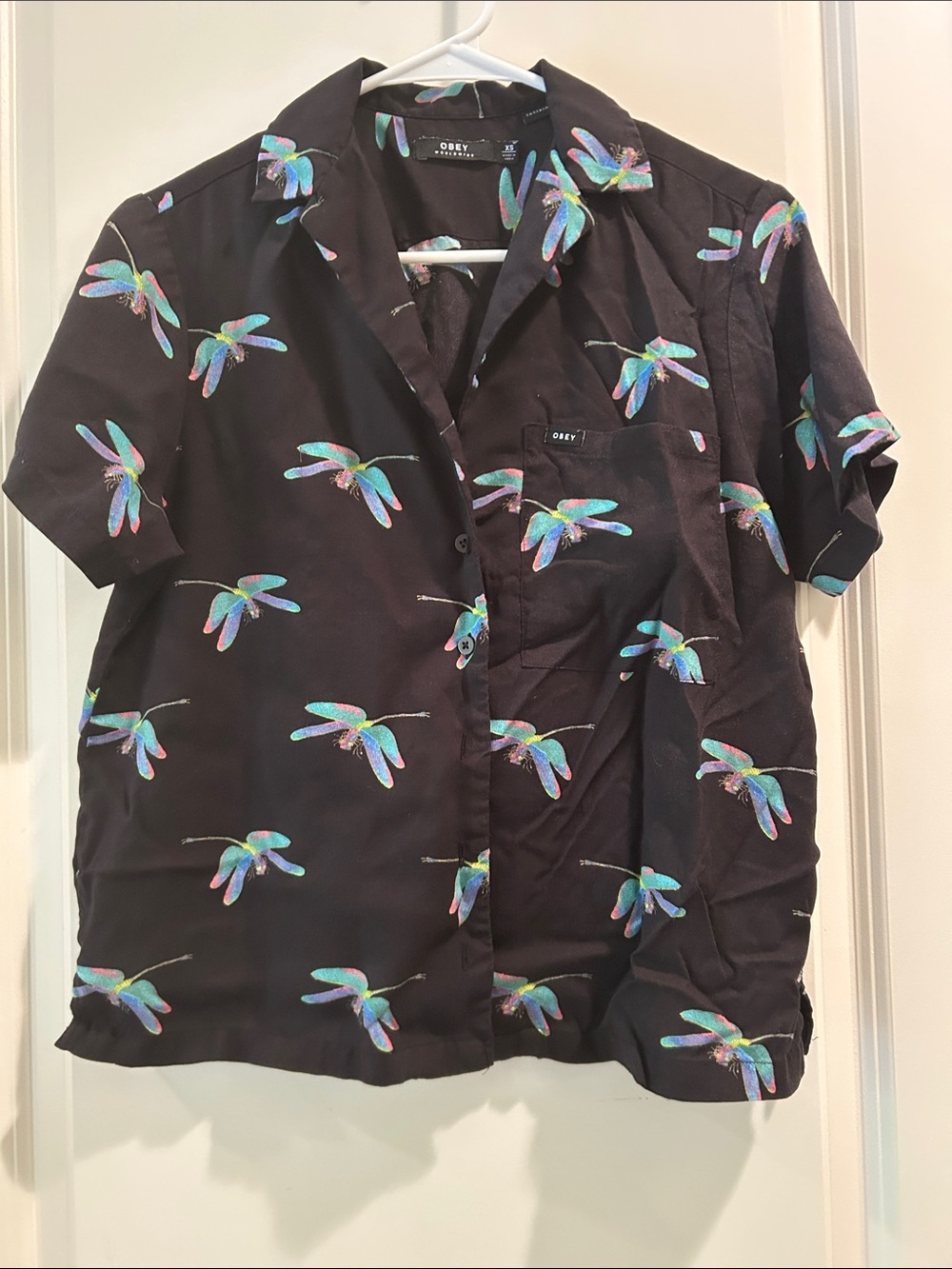 Obey Boxy Iridescent Dragonfly Print Short Sleeve Button Down Shirt size XS